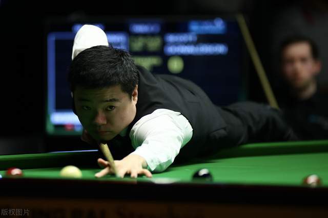 表现和强大 表现和强大