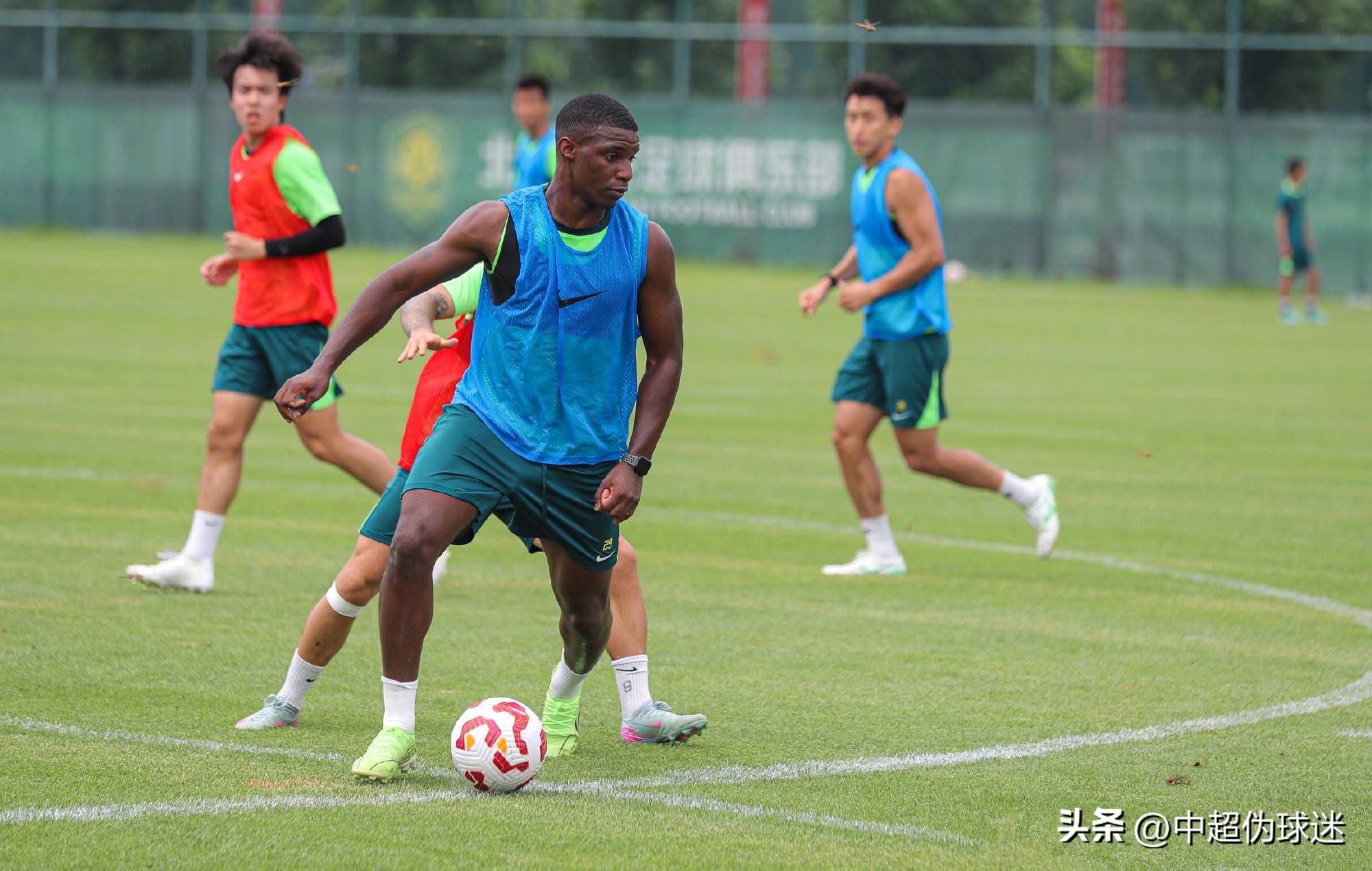 四双的球员 四双的球员