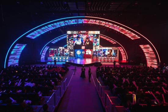 秀成长为世 秀成长为世