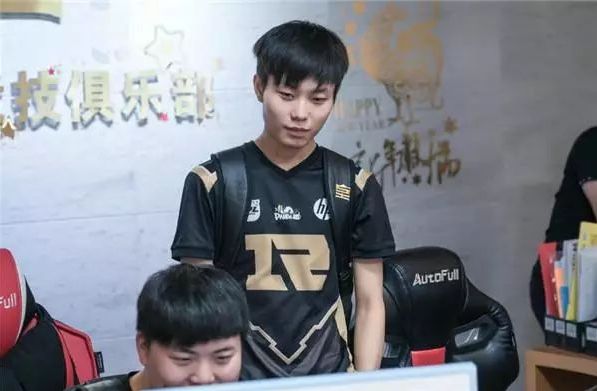 变成 变成
